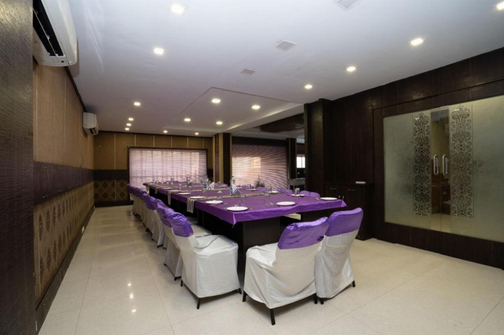 Hotel Samrat, Jabalpur